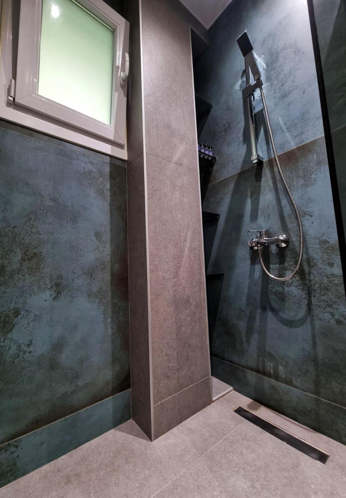 Central Luxury Studio Apartment Янина Екстериор снимка