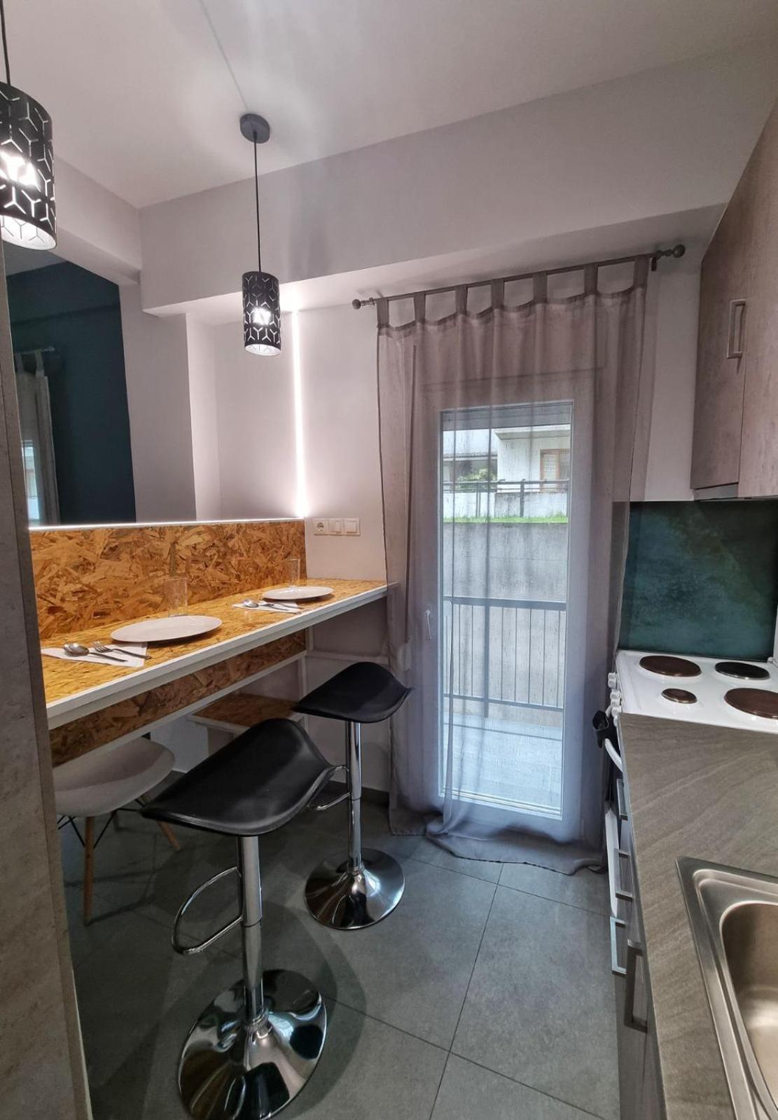 Central Luxury Studio Apartment Янина Екстериор снимка